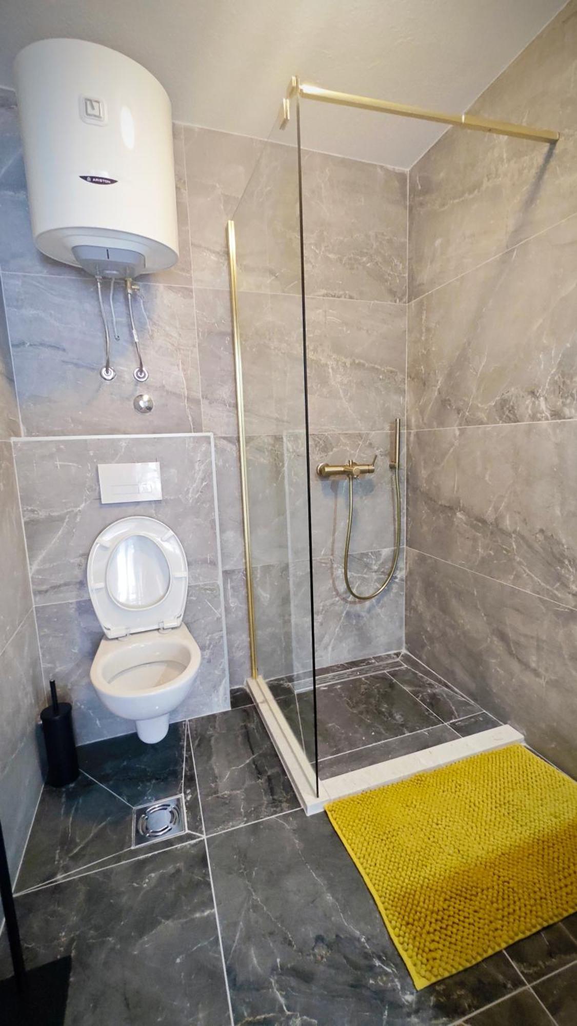 Apartmani Radovic Биела Екстериор снимка