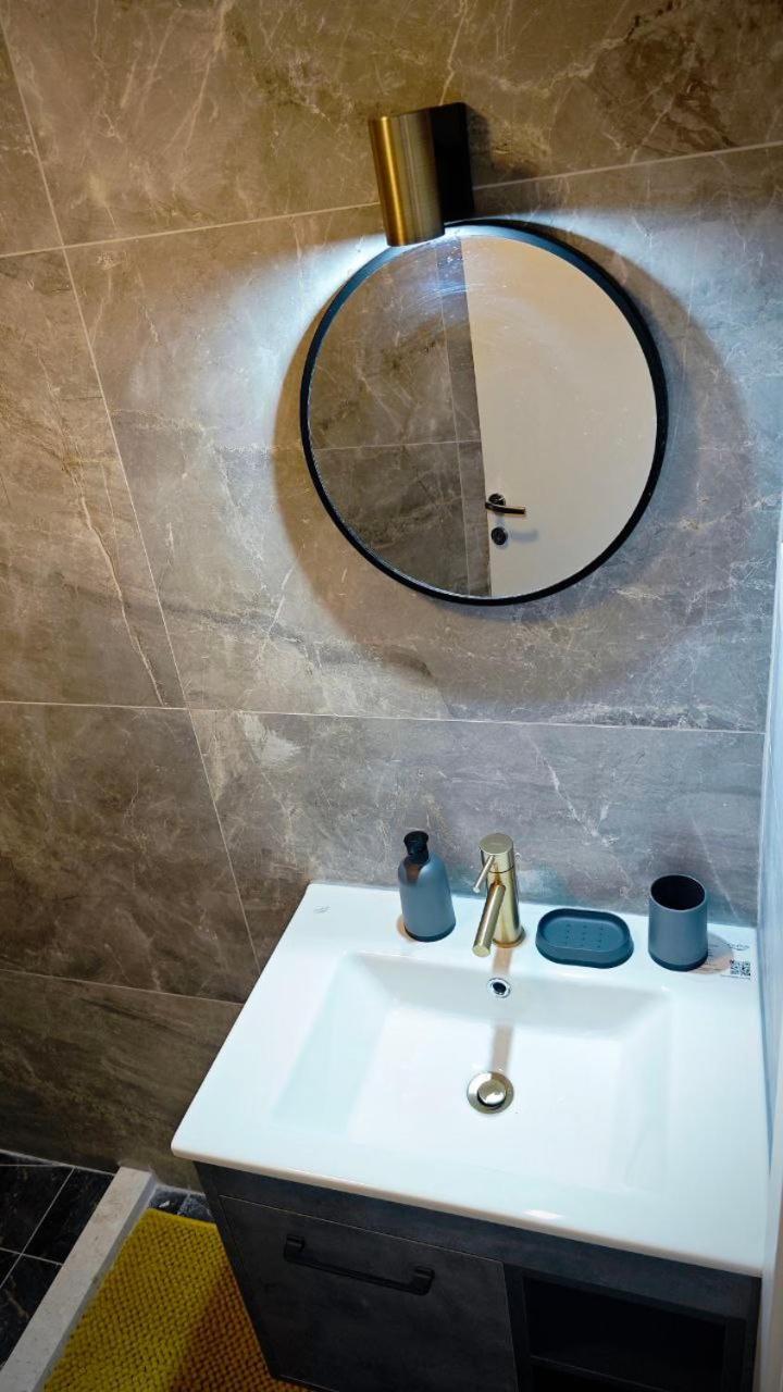 Apartmani Radovic Биела Екстериор снимка