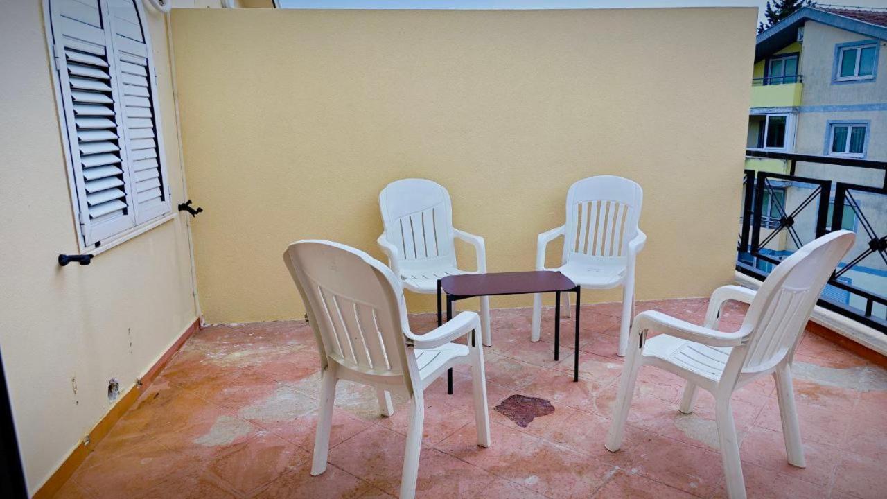 Apartmani Radovic Биела Екстериор снимка